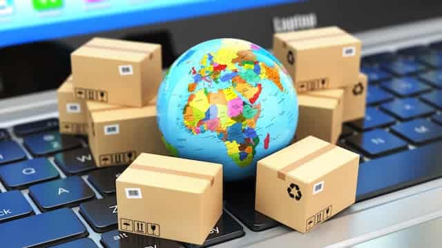 ThredUp Stock Climbs Thanks to Tariff Immunity