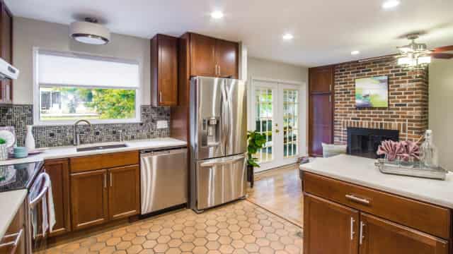 Whirlpool Innovations on Track, Debuts Spin&Load Dishwasher Rack