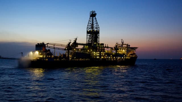 Are Investors Undervaluing Eni (E) Right Now?