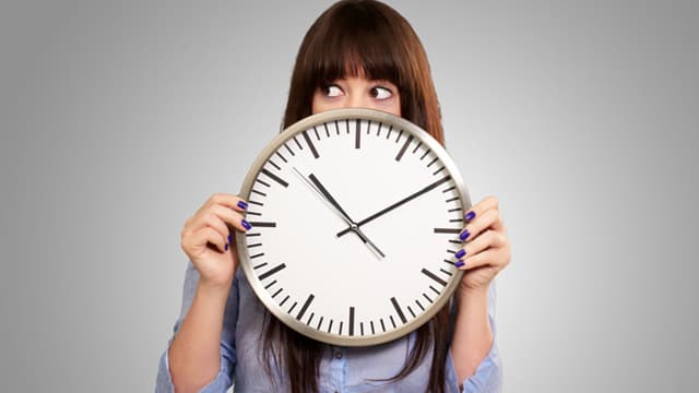 Here's What Key Metrics Tell Us About FTI Consulting (FCN) Q3 Earnings