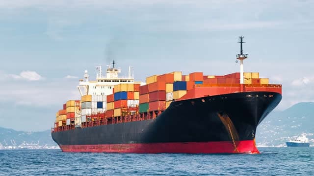 Navios Maritime Partners LP (NMM) Exceeds Market Returns: Some Facts to Consider