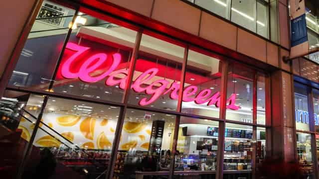 Does This Rumor Make Walgreens Boots Alliance Stock a Buy?