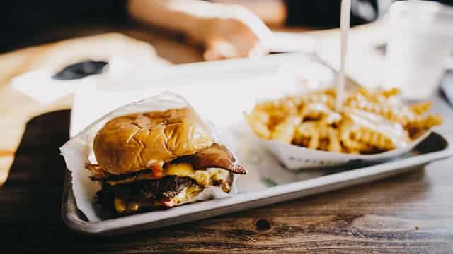 Here's Why Shake Shack (SHAK) is a Strong Growth Stock