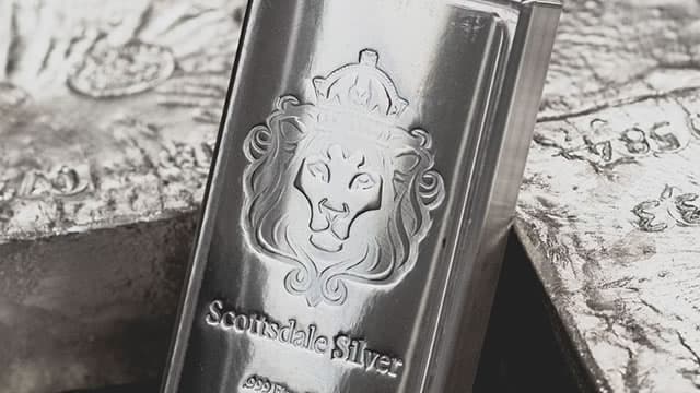 Silver is a better investment than gold, expert says